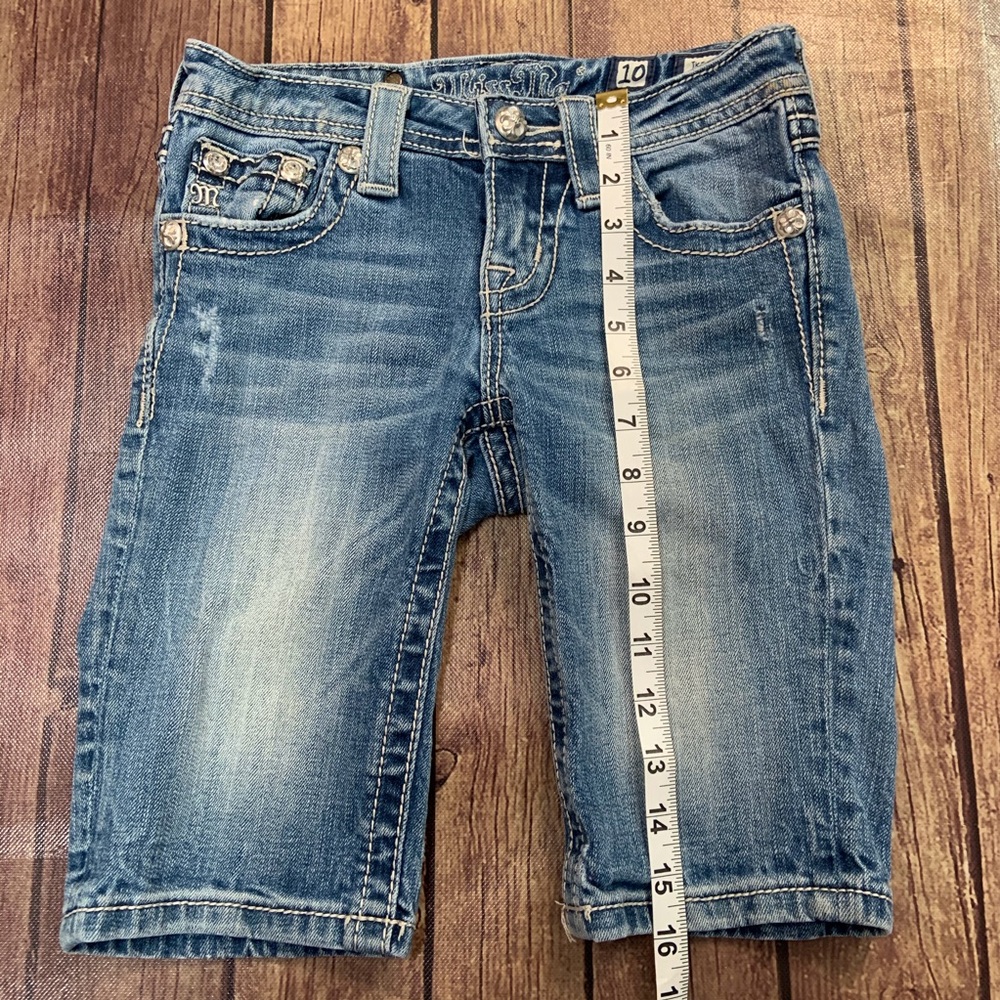 Miss Me Bermuda Shorts - Picture 3 of 6